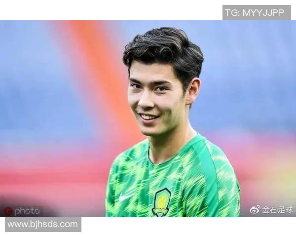 颜值与实力并存的足球明星们让你心动不已的魅力瞬间